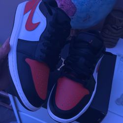 Air Jordan 1 Low Starfish - 9.5M - BRAND NEW