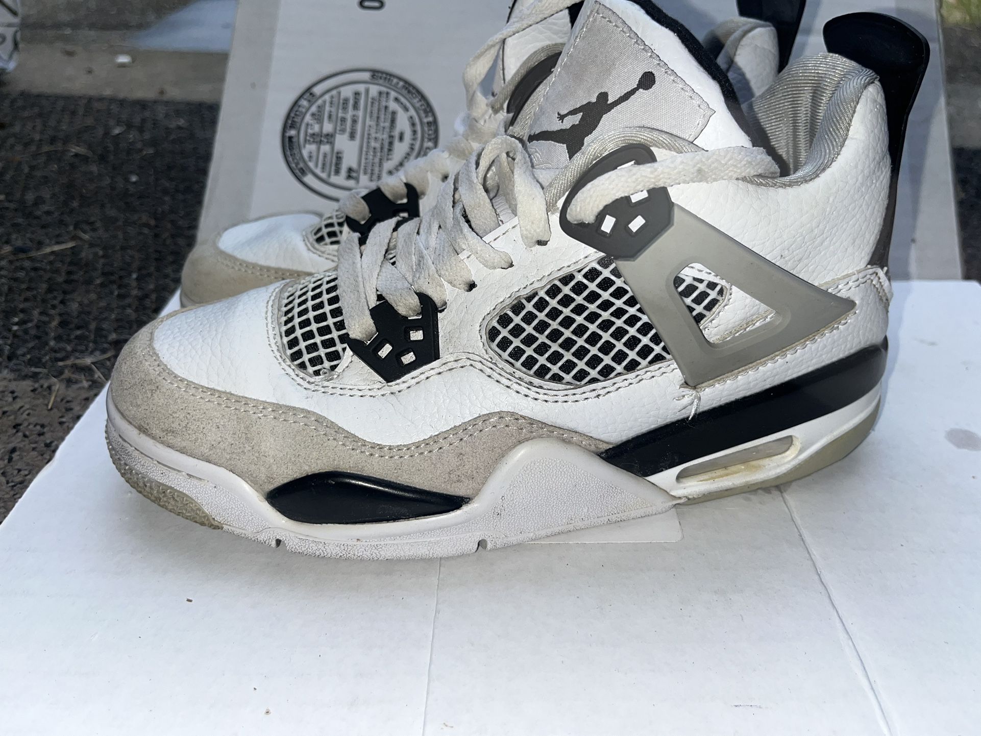 Nike Air Jordan 4 Retro Military Black
