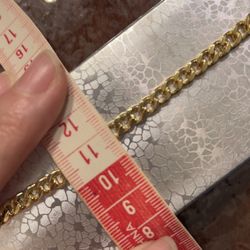 Love Gold? New 18k Real Gold Bracelet,7”long,5mm Wide,