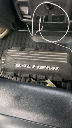 Dodge 6.4L HEMI Engine Cover