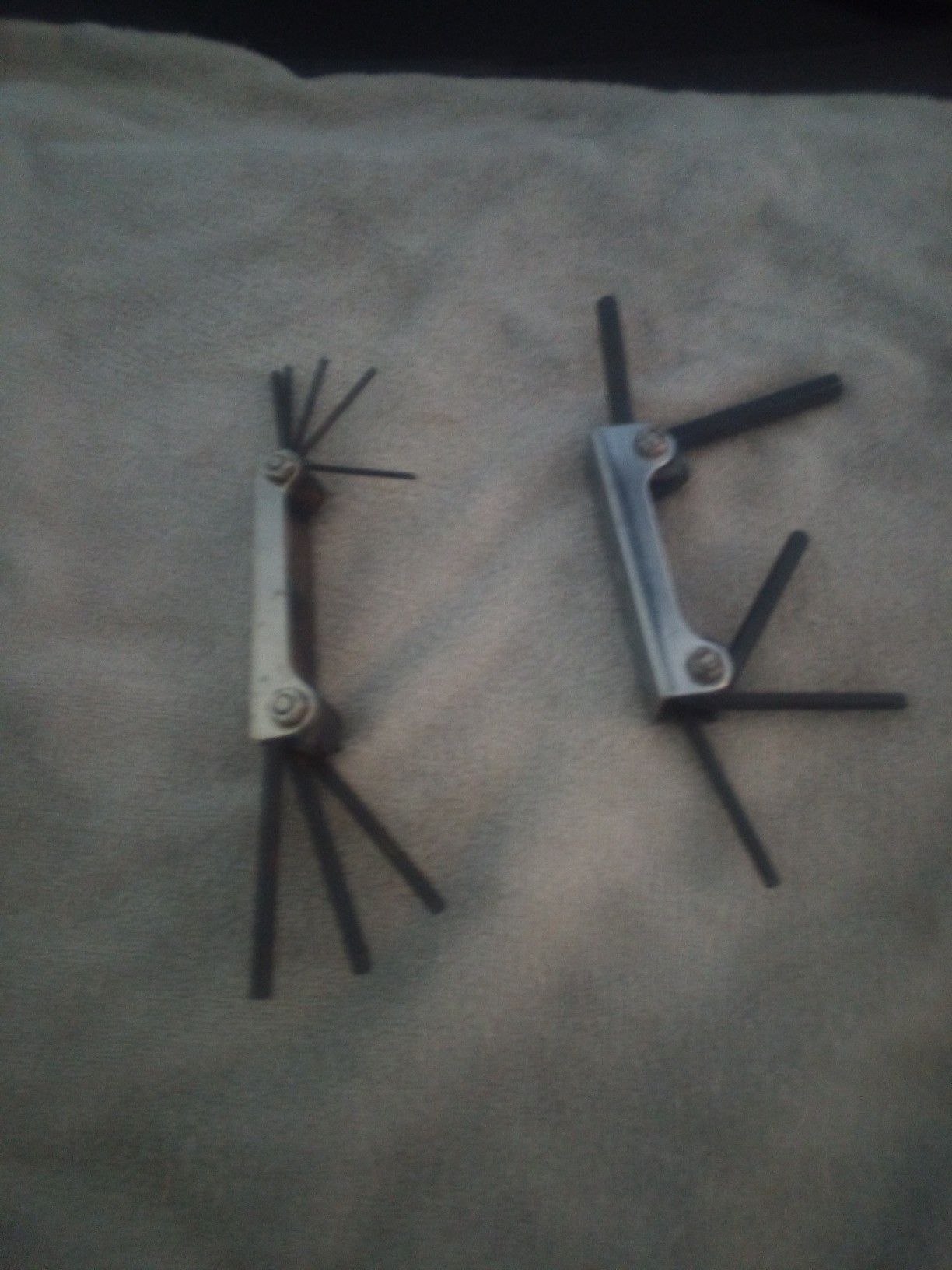 2 Hex key sets