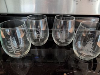 Christmas Tree Wine Glass Set