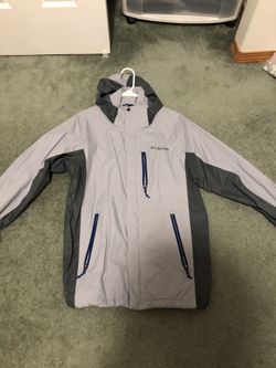 Columbia Rain Jacket (M)