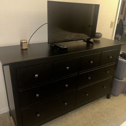 Dresser Set