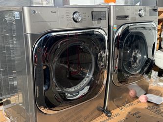 LG washer & dryer set (electric dryer)