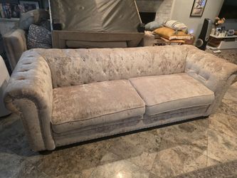 Chesterfield Tufted Velvet Sofa and love seat
