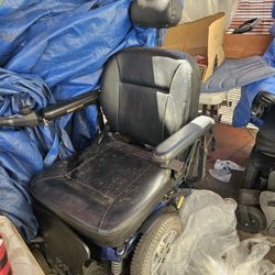 Q6 Edge Power Wheelchair