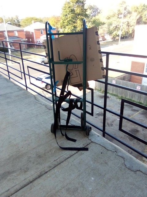 Dollie For Moving