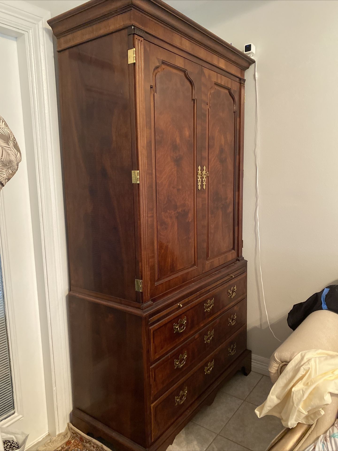Henredon Aston Court Collection Armoire