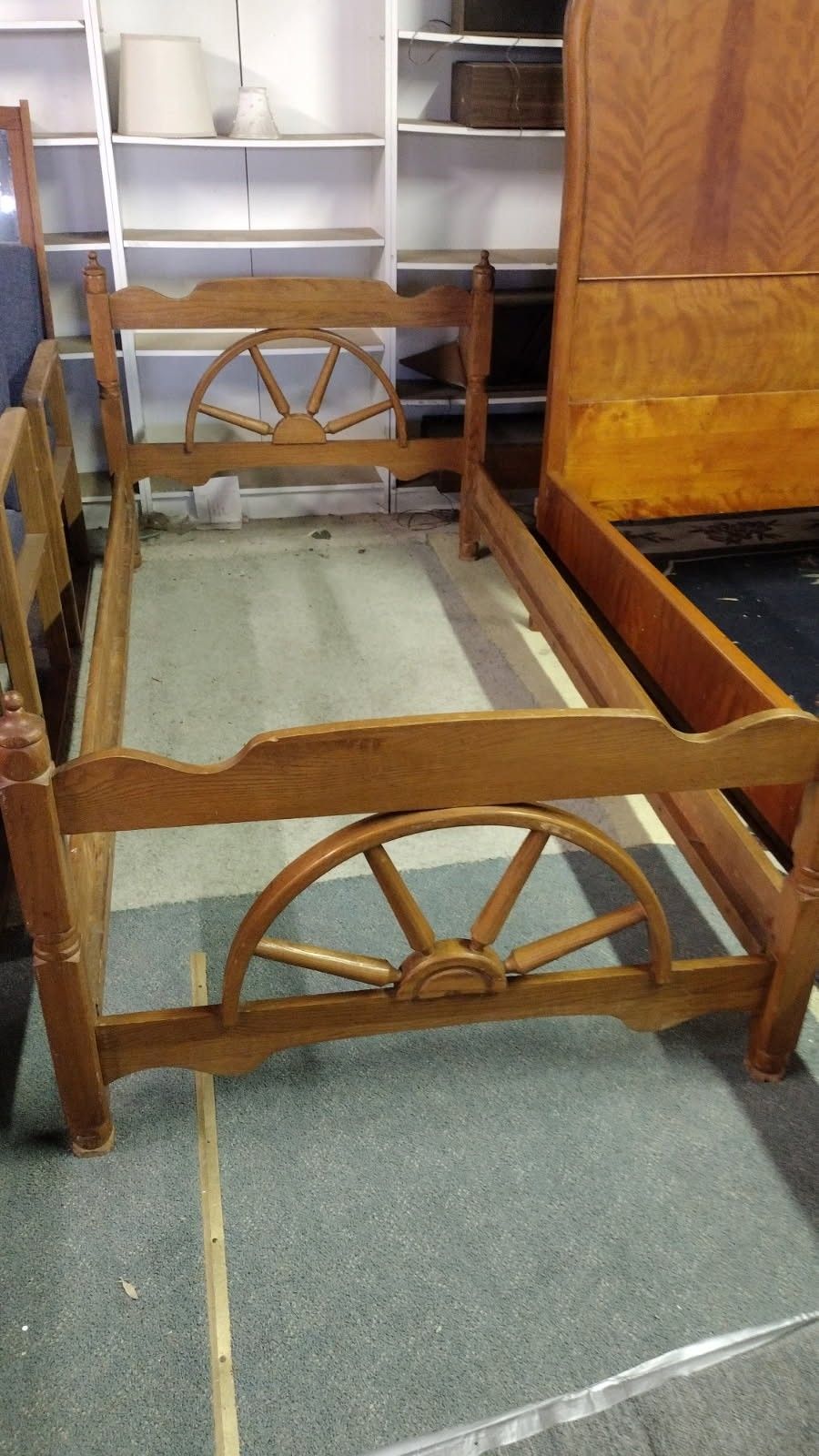 TWIN BEDS