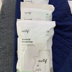 Breast milk Bags & Breast pump 