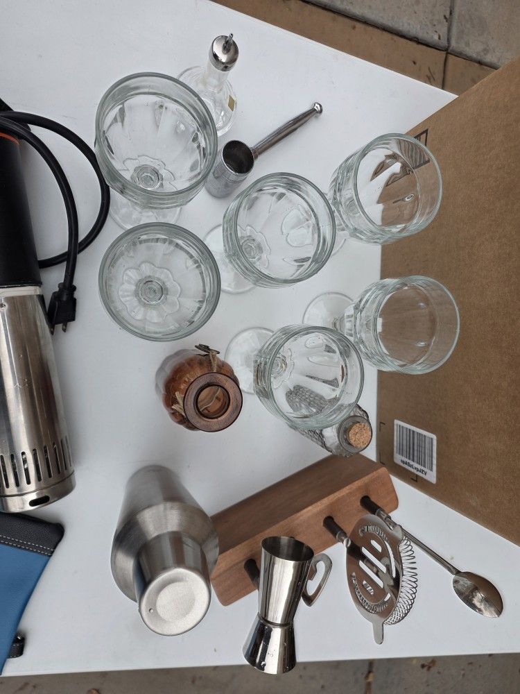 Random Kitchen and Bar Utensils