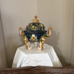 Majolica Cache Pot