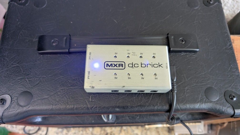 MXR DC Brick M237