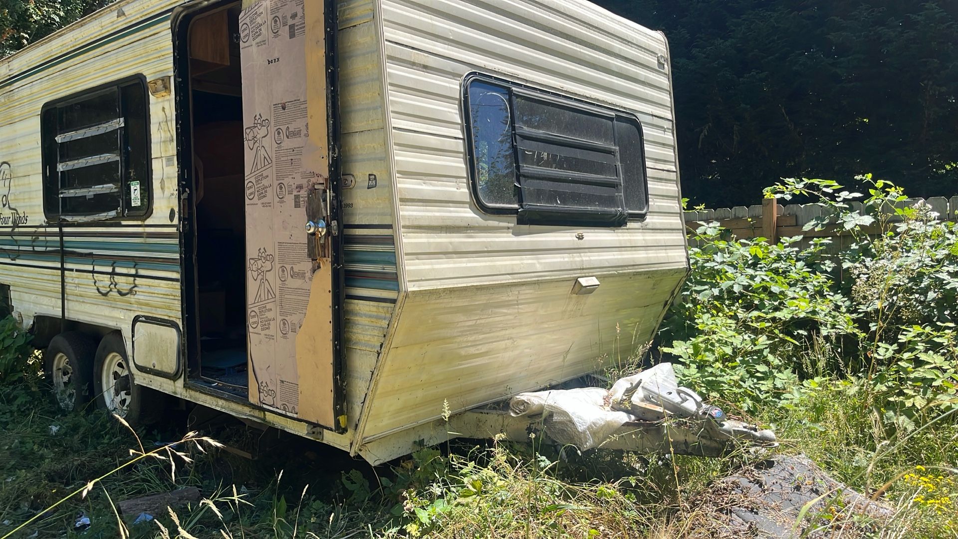 93 Double Axel Travel Trailer