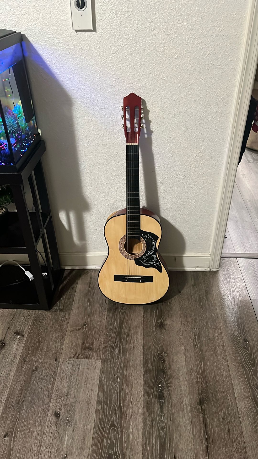 Acoustic guitar with guitar bag extra strap & strings