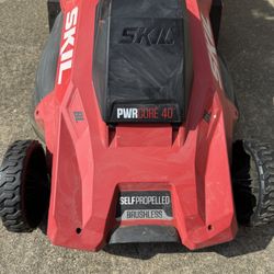 SKIL Self Propelled Lawn Mower