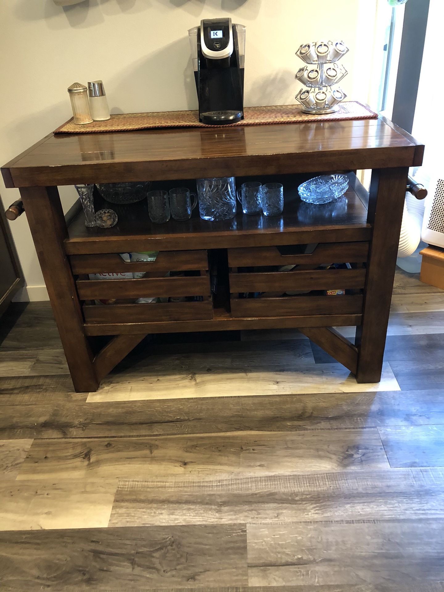 Buffet table in excellent shape