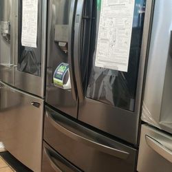 LG Black Stainless French Door Refrigerator GCRLE
