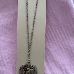 28” Harry Potter Hufflepuff Crest Necklace 