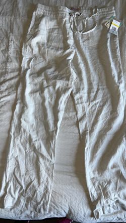 Brand New Women’s Per Se Pants 