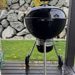 Weber Master-Touch Charcoal Grill for Outdoor Cooking and Barbecue, 22-Inch, Black