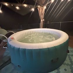 CO-Z  4 Person Hot Tub