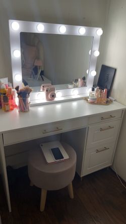 Vanity mirror and desk !