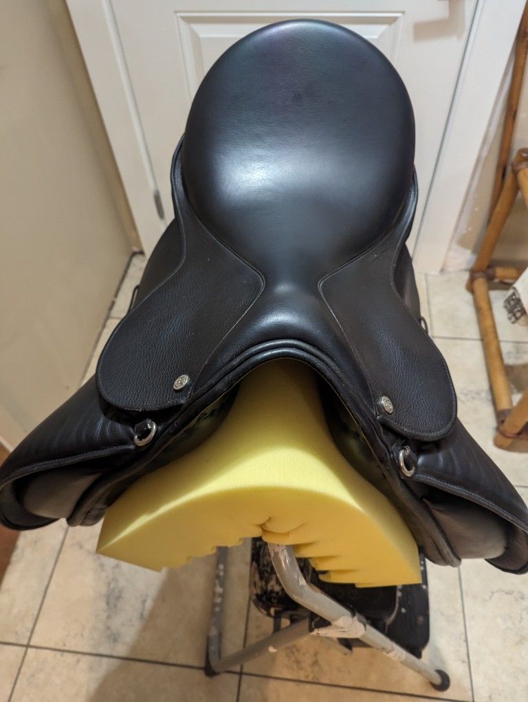 Klimke Miller Dressage Saddle
