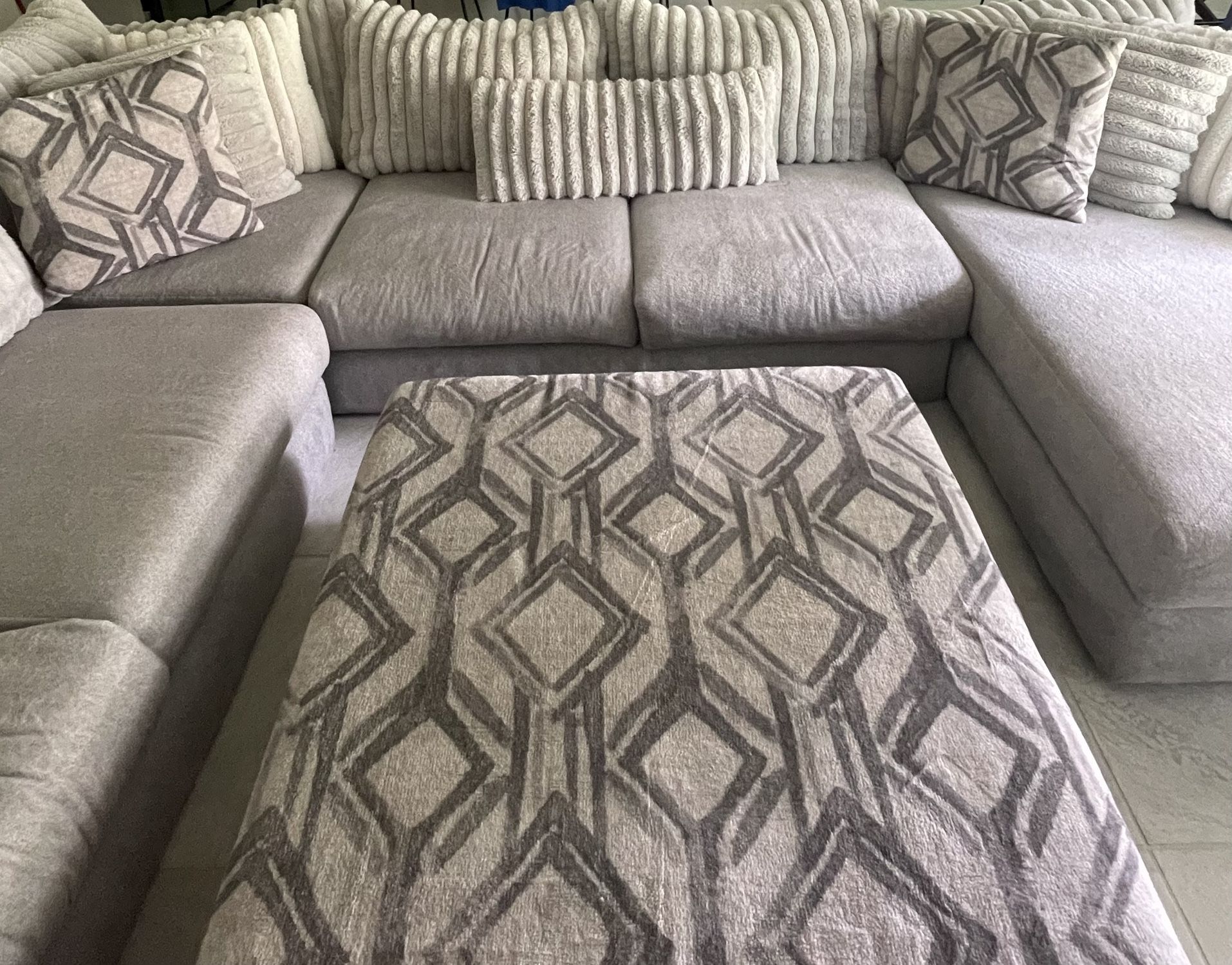 Sectional, Gray SM5171-SECT at Furniture Gallery NW