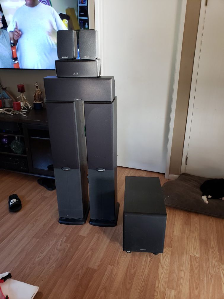 Polk audio surround sound 6 speakers and a powered subwoofer