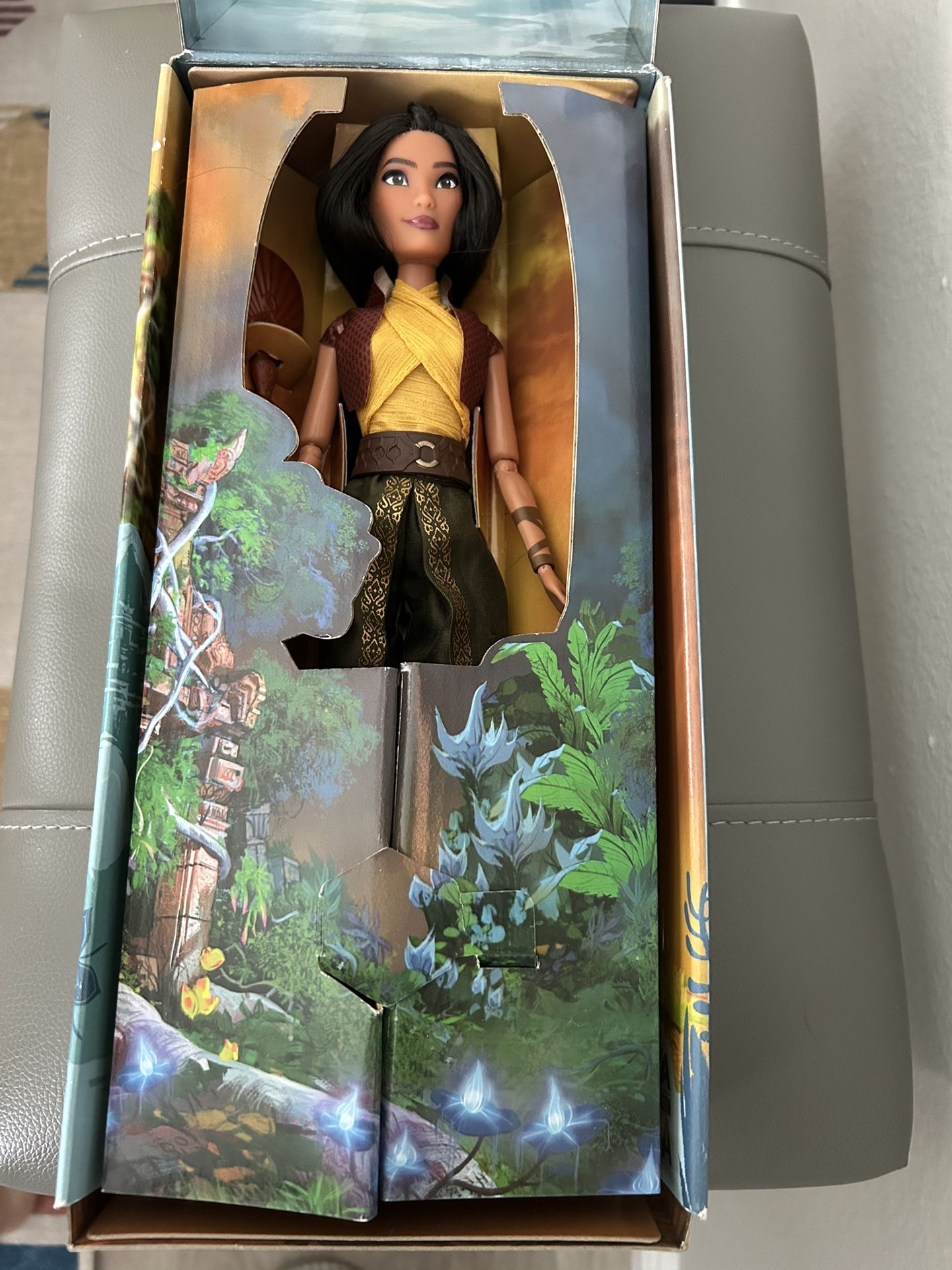 Disney Raya The Last Dragon Raya Doll 12”