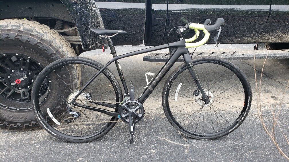 TREK CHECKPOINT SL 6 Carbon 52 Matte Black