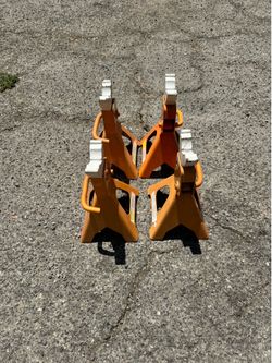 Jack stands Jack stands