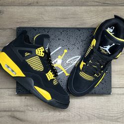 Air Jordan 4 Retro Thunder