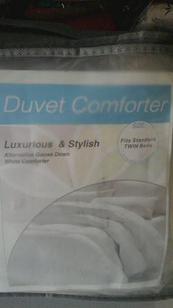 Equinox Alternative Goose Down Comforter Twin Size White in color