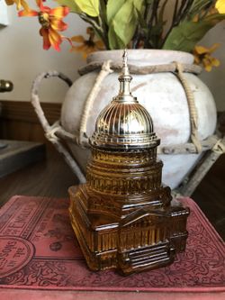 Vintage ~ 1970 ~ Avon ~ CAPITOL DECANTER