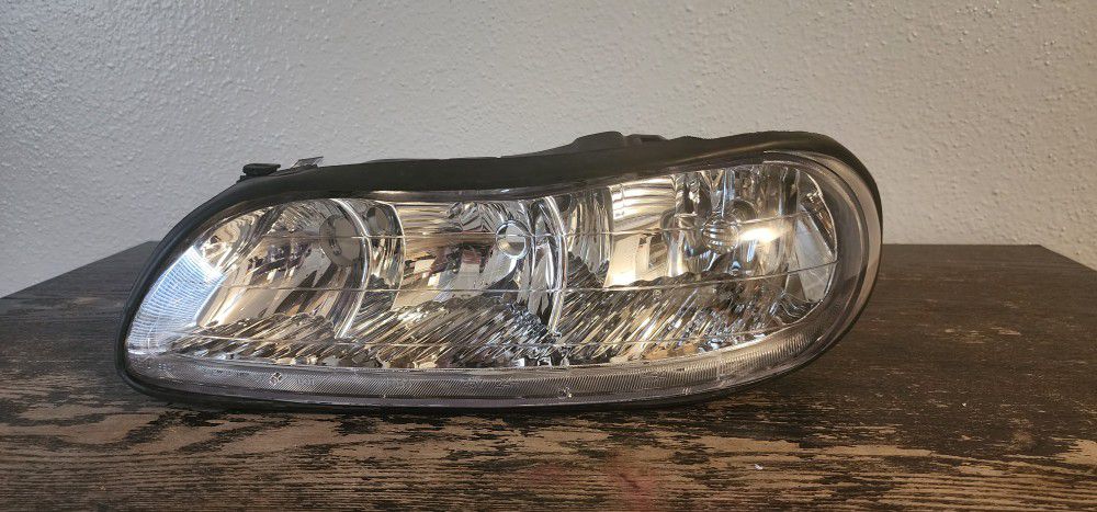 Chevy Malibu Headlight