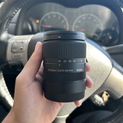 Sigma 18-50mm E Mount Lens