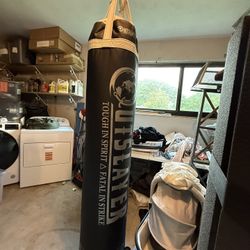 UTSLAYER Punching bag, Long
