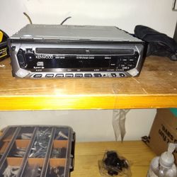 KENWOOD CD RECEIVER