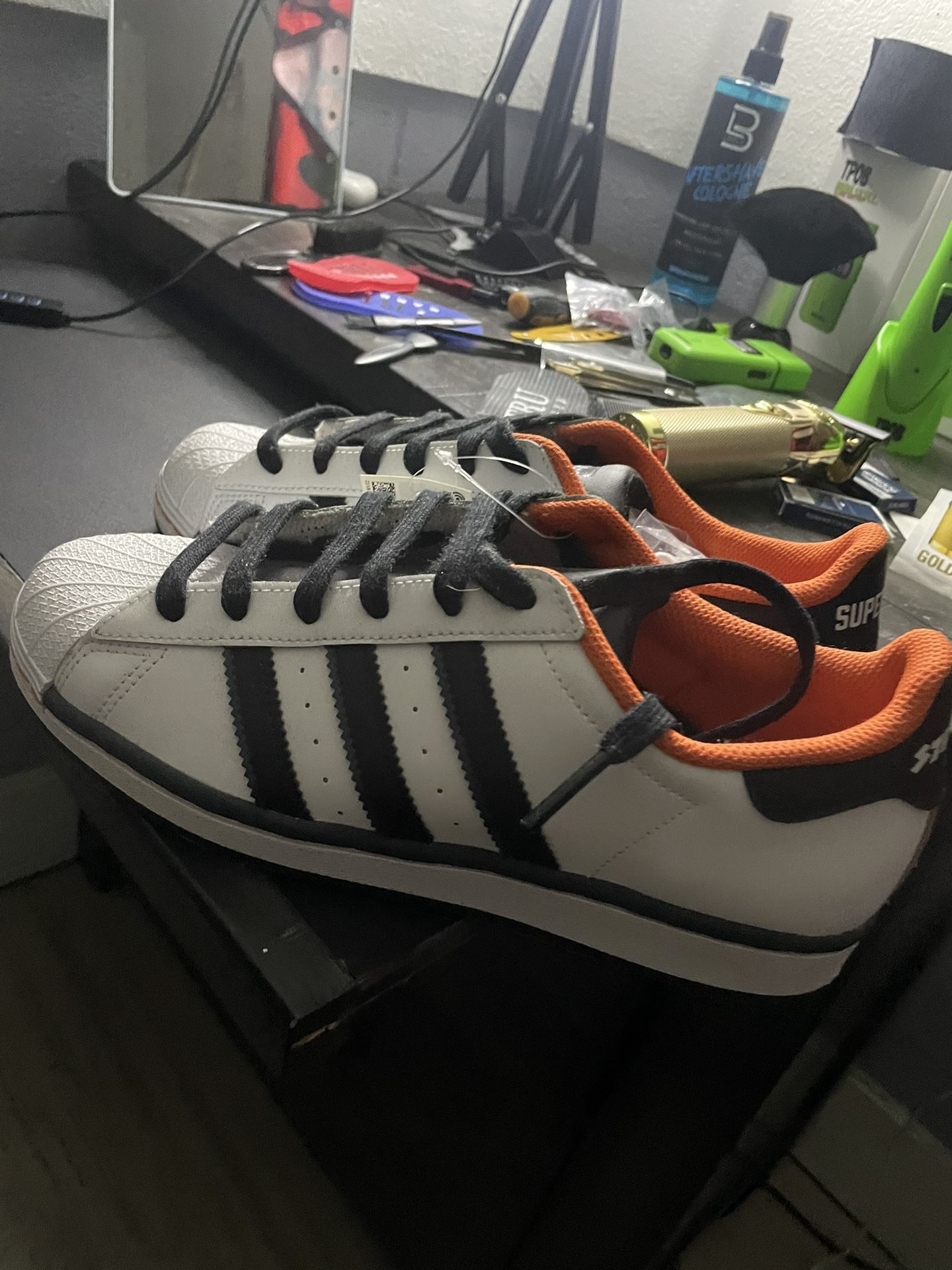Brand New Adidas Superstar Cloud White Orange 