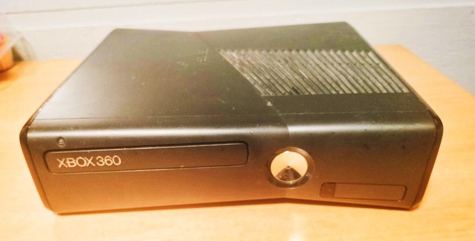 XBOX 360 CONSOLE $50.00 OBO