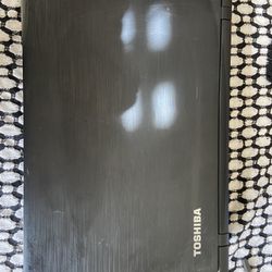 Toshiba Satellite C55 15.5 In Intel i5-5200U 8GB RAm