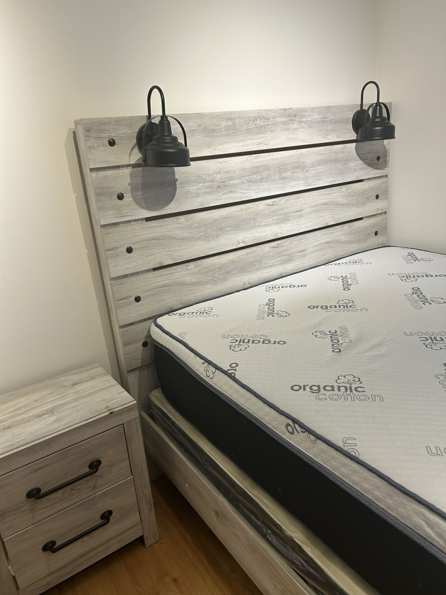 Queen Size Bedroom Set
