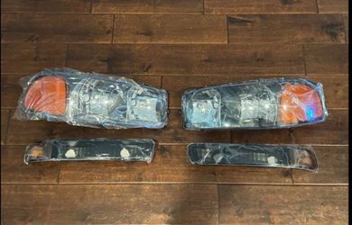 2002-2007 GMC SIERRA 1500 Headlights black bezel full set NEW IN BOX
