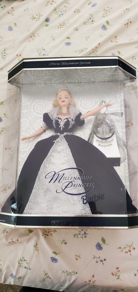 Barbie millennium princess 2000 $40