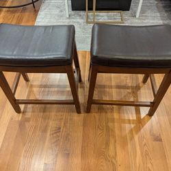 2x Brown bar stools (24in)