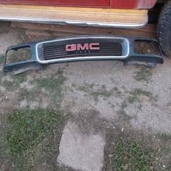 1993-97 GMC Sierra Or Yukon Front Grill