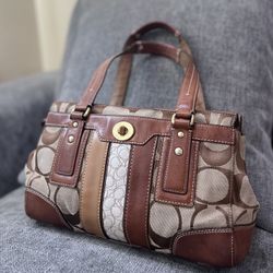 Vintage Coach Brown Leather with Turnlock
